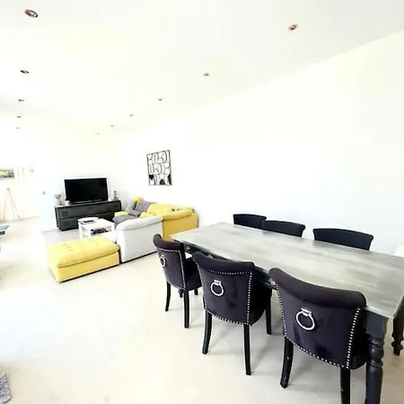 Tres Jolie Bianca, Maison Avec Jardin Prive A Villa